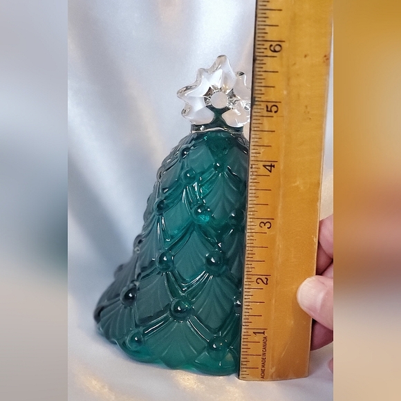 Mikasa Winter Dreams Glass Christmas Bell - Picture 6 of 9